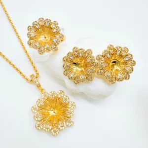 Vergoldete Blumen Zirkonia Anhänger Halskette Ring Ohrringe Schmuck Rohling Detail Ansicht