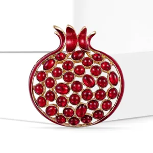 Broche De Granada Roja Aleación Gota De Aceite Cristal Diamantes De Imitación Traje