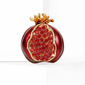Broche de granada de esmalte rojo con pedrería brillante, elegante imperdible dorado para abrigo.