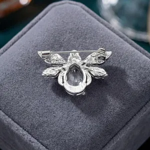 Detailed view of the alloy rhinestone bee brooch back pin, showing fine craftsmanship.
