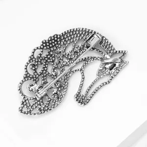 Vintage hollow horse head brooch palace style anti-glare clothing corsage accessory