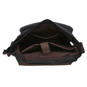 Bolso bandolera casual de hombre vista abierta mostrando multiples compartimentos negro.
