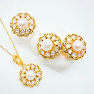 Elegante DIY Perlmutt Perlen Schmuck Set Details mit Ring und Anhänger für Handwerk.
