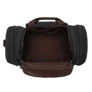Grande borsa da viaggio in tela di grande capacita con piu scomparti con cerniera per uso esterno.