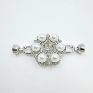 Fermoir aimanté perle DIY pour bijoux, vue de détail pour colliers et bracelets élégants.
