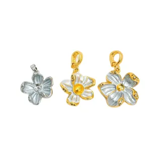 Fashion flower pendant charms for DIY jewelry necklace making, elegant floral metal design.