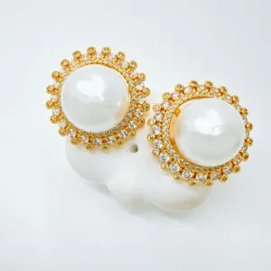 Vintage Perlen Ohrringe mit Kristall Halo vergoldet elegantes Design für Damen Schmuck