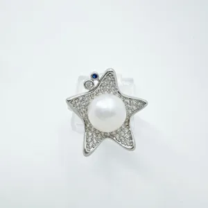 Perlen Stern Schmuckfassung Ring Zubehör mit funkelndem Zirkonia und blauem Akzent.