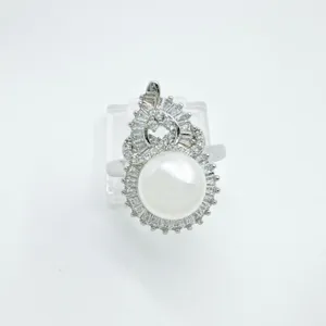 Eleganter Perlen Zirkonia Kuerbis Ring, modischer Kupferring mit Zirkonia fuer Damen Schmuck.