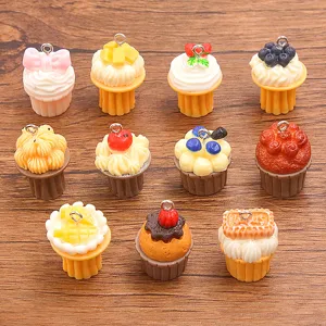 Breloques de Gâteau Miniature Simulation en Résine Pendentif en Alliage Dessert Doux Artisanat DIY Apprêts pour Bijoux de Sac Collier