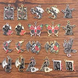 Breloques Halloween en Alliage Émaillé DIY Pendentifs Gothiques Chauve-souris Corbeau Dragon Papillon pour Création de Bijoux Colliers Bracelets