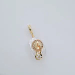 Baroque freshwater pearl gold plated pendant with rhinestone lock detail jewelry.
