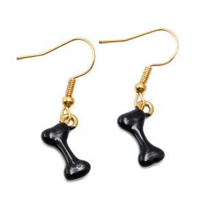Ohrhänger in Goldoptik mit schwarzen Emaille Knochen Anhängern, niedlicher Modeschmuck.