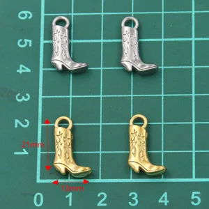 Vista dettagliata di ciondoli stivale cowboy in acciaio inossidabile 13x21mm per gioielli.