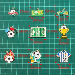 Set di ciondoli calcio in lega, pendente trofeo scarpa per creazione gioielli fai da te.