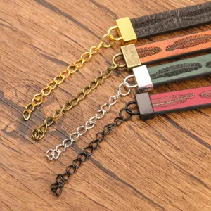 4-farbiges PU Leder Armband Set mit Metall Endkappen und Verlängerungskette für DIY Schmuck