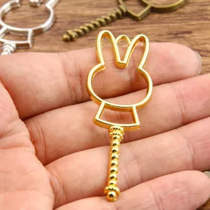 Goldener hohler Hasen Lünette Anhänger Schale DIY Kunsthandwerk Zubehör für Harz
