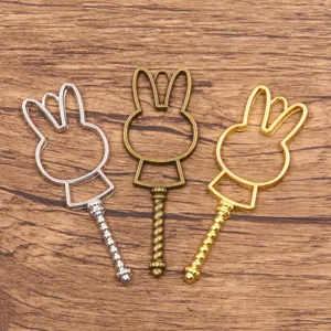 Legierung Hohl Hase Rahmen Charms Für Harz Epoxy Blank Anhänger Offene Lünette Schalen DIY Handwerk Schmuckherstellung Zubehör