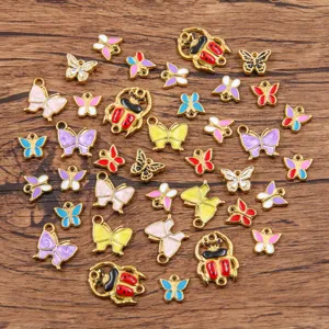 Colgantes de mariposa mariquita esmaltados detalles coloridos para joyería DIY