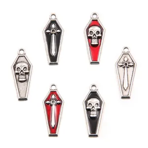 Charms en alliage de métal cercueil tête de mort style gothique vintage pour bijoux.