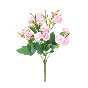 Rosa künstlicher Blumenstrauß mit grünen Blättern, perfekte Heimdeko Tischdekoration.
