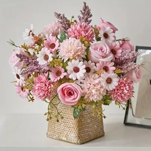 Künstlicher Blumenstrauß für Heimdekoration, rosa Rosen und Gänseblümchen in Vase, schön.