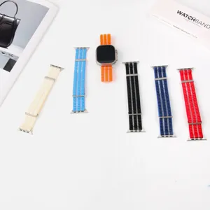 Vue détaillée de bracelets de montre en nylon respirant coloré compatibles montres, solide.