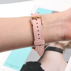 Cinturino per orologio in pelle rosa di ricambio per Apple Watch SE, cinturino comodo con fibbia.