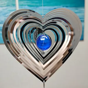 Campana de viento de corazon de acero inoxidable con bola de cristal azul para decoracion.