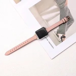 Bracelet de montre en cuir rose de rechange compatible avec montre connectée, accessoire élégant.