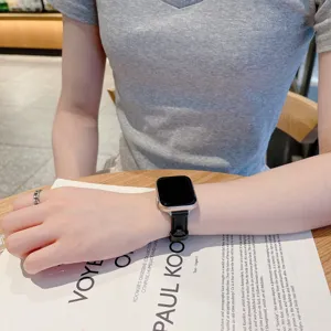 Cinturino per orologio in vera pelle da donna, elegante e comodo per ogni occasione.