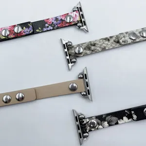 Vue de détail des bracelets de rechange en cuir véritable avec clous pour montre.