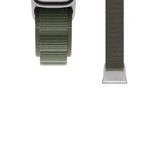 Gros plan détaillé du bracelet de montre de rechange en nylon tissé avec boucle métal.