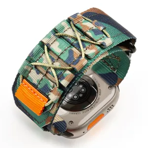 Bracelet de montre tressé en nylon camouflage compatible avec Apple Watch Ultra 49mm, réglable.