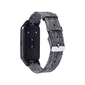 Bracelet de rechange en toile pour Huawei Band 6, bracelet gris tissé élégant avec boucle métal.