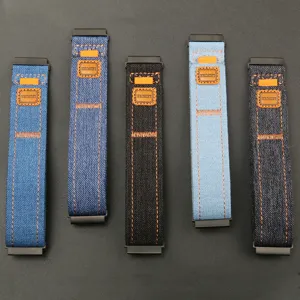 Cinturino per orologio in tela di jeans resistente con chiusura in velcro, comodo ricambio.