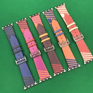 Bracelet de montre de rechange en cuir imprimé coloré compatible avec Apple Watch rayures vibrantes.