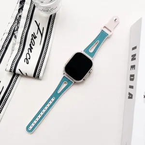 Bracelet de montre en silicone compatible Apple Watch, design bicolore élégant et tendance.