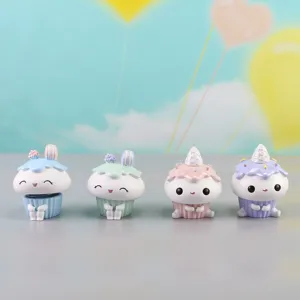 Süße Cartoon Kuchen Harz Feder Auto Ornament Kreative Dashboard Wackelkopf Spielzeug Desktop Süße Tier Dekoration Geschenk