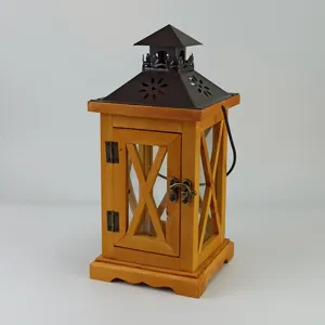Vintage Wooden Candle Lantern Decorative Tabletop Lantern European Style Home Decor Ornament