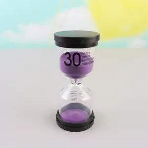 Kreativer 30 Minuten lila Sanduhr Timer Detailansicht, stilvoller Schreibtisch Deko Zeitmesser.