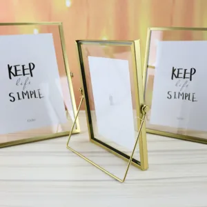 Kreativer moderner geometrischer Glas Metall Bilderrahmen goldener Tischstand set