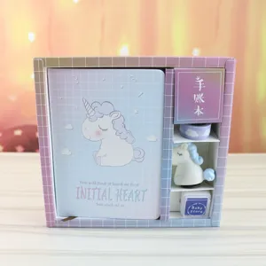 Süßes Einhorn Schreibwaren Geschenkset mit Notizbuch Washi Tape und Figuren für Schüler.