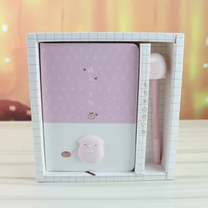 Süßes Cartoon Notizbuch Set mit Stift in Geschenkbox, rosa weißes ästhetisches Design.