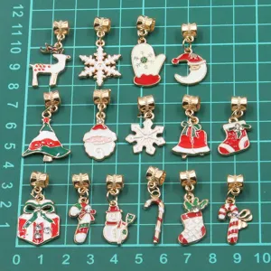 Christmas alloy drop oil charms DIY jewelry accessories mixed Christmas tree reindeer 30pcs