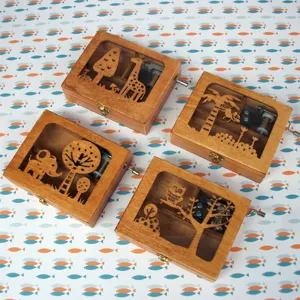 Wooden Hand Crank Music Box Forest Animal Carved Musical Box Vintage Mechanical Music Box Home Decor Birthday Gift