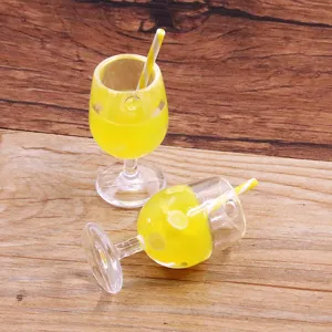 DIY Harz Miniatur Frucht Cocktail Glas Anhänger, süße Tasche Zubehör und Schlüsselanhänger.