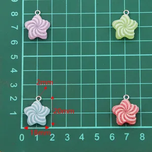Kleurrijke 18x20mm DIY hars snoep ster bedels, schattige hanger accessoires voor sieraden.
