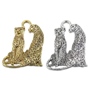Ciondolo ghepardo in metallo bicolore accessorio gioiello lega DIY ciondolo borsa 45x62mm