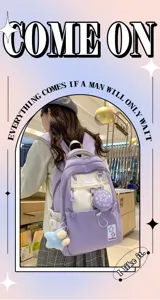 Detailansicht des süßen lila Kontrastrucksacks mit kleiner Tasche und niedlichem Sternanhänger.